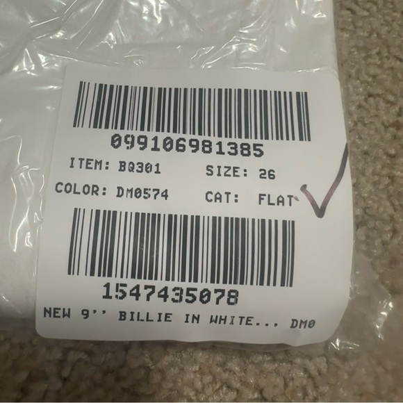 J crew 9” Demi boot crop jeans white - Picture 4 of 6